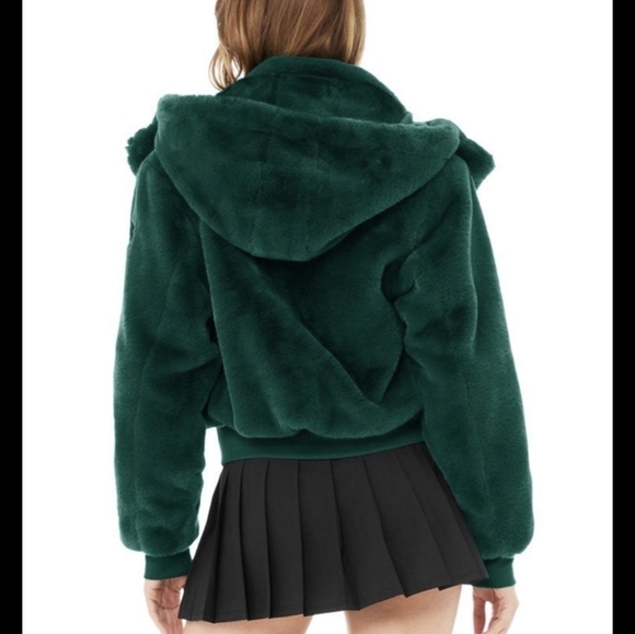 Alo Yoga Faux Fur emerald/teal jacket, NWOT, XS. Hard to find, sold out! - Picture 6 of 9